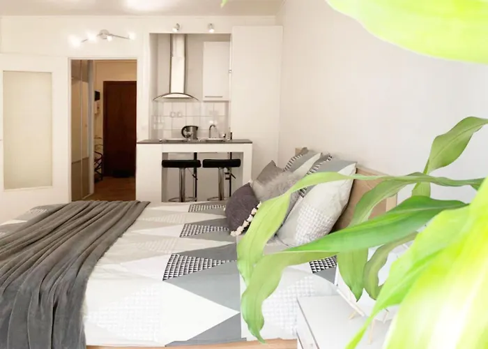 Nearby Arc Triomphe Champe Elysee